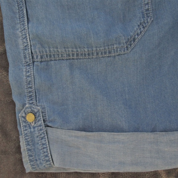 NWT Ivanka Trump Blue Chambray Denim Cuffed Shorts - Picture 3 of 5